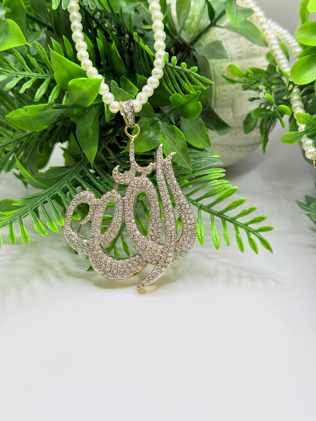 Calligraphy pendants