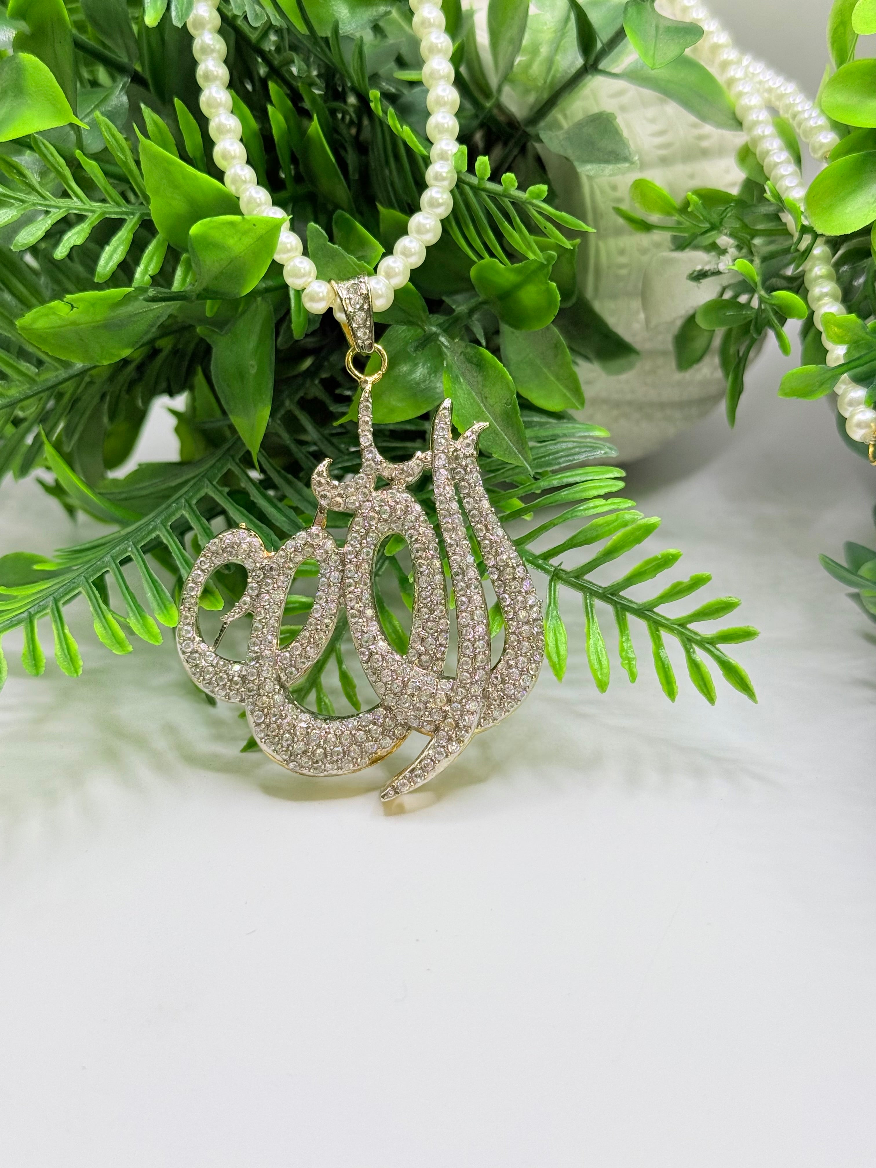 Calligraphy pendants